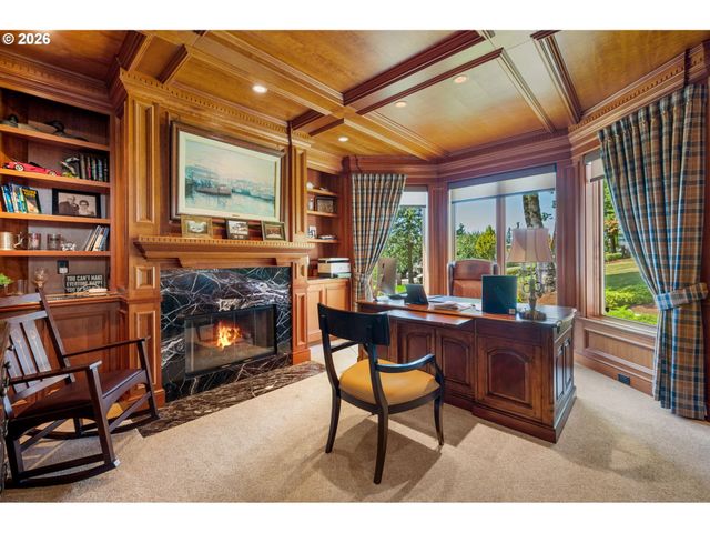 3131 COEUR D ALENE Dr, West Linn, OR 97068