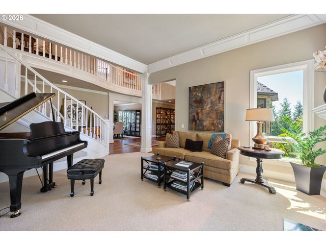 3131 COEUR D ALENE Dr, West Linn, OR 97068