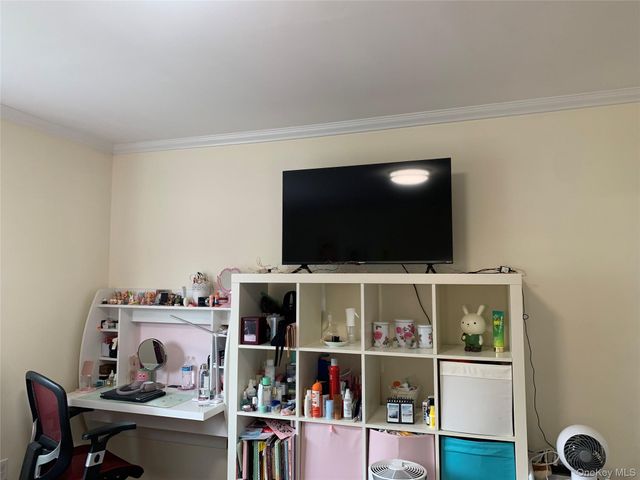 146 Parkway Trailer CT., Pomona, NY 10970