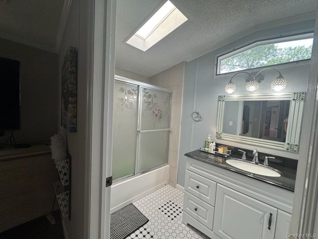 146 Parkway Trailer CT., Pomona, NY 10970