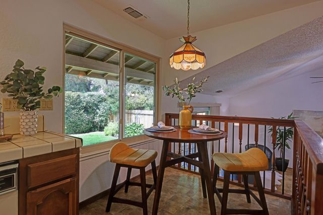 5825 Oak Garden Ct, Orangevale, CA 95662