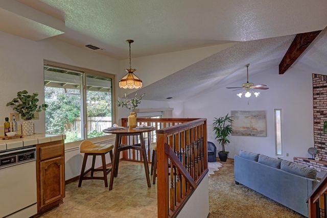 5825 Oak Garden Ct, Orangevale, CA 95662