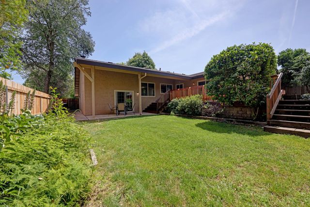 5825 Oak Garden Ct, Orangevale, CA 95662