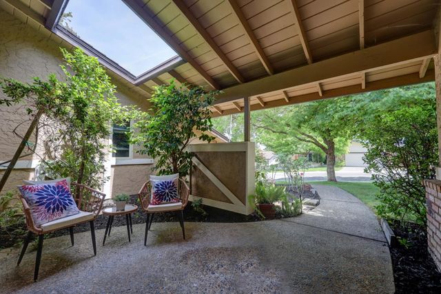 5825 Oak Garden Ct, Orangevale, CA 95662