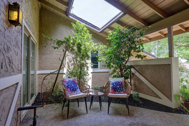 5825 Oak Garden Ct, Orangevale, CA 95662