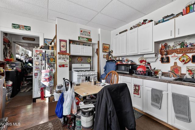 325 Whittemore Street, Toledo, OH 43605