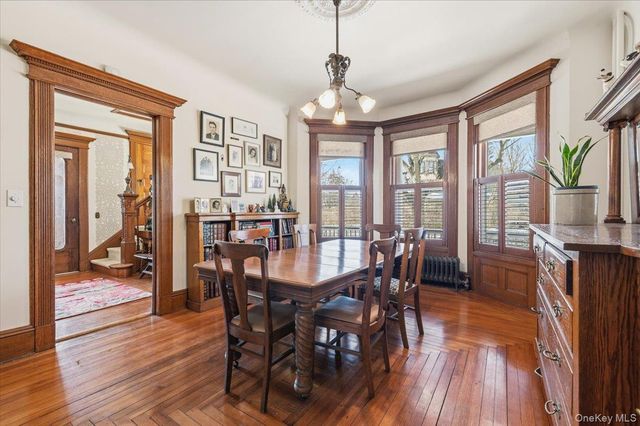 102 Sea Cliff Avenue, Sea Cliff, NY 11579