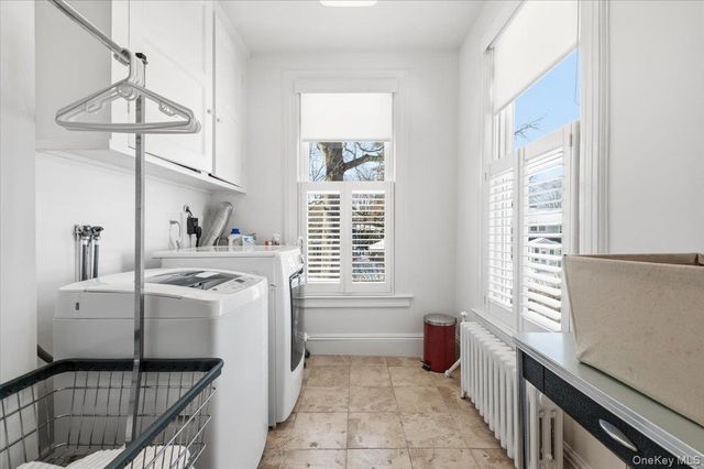 102 Sea Cliff Avenue, Sea Cliff, NY 11579