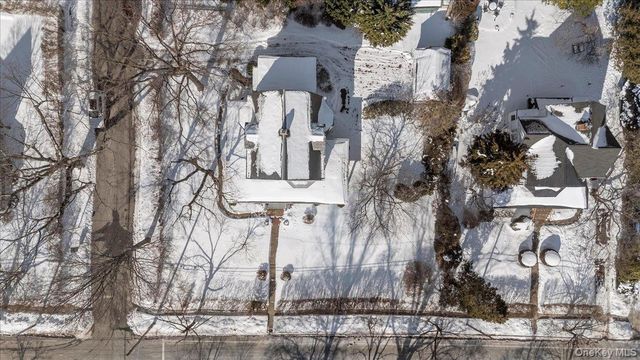 102 Sea Cliff Avenue, Sea Cliff, NY 11579