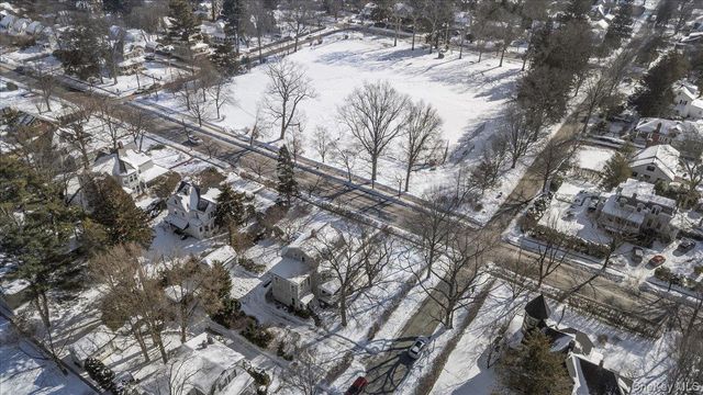 102 Sea Cliff Avenue, Sea Cliff, NY 11579