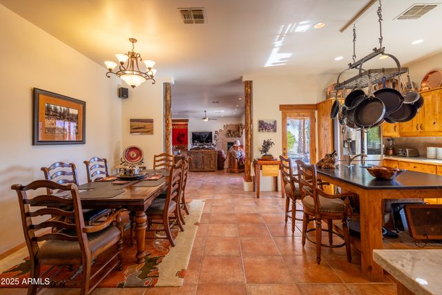 21675 W DATE CREEK Road, Wickenburg, AZ 85390