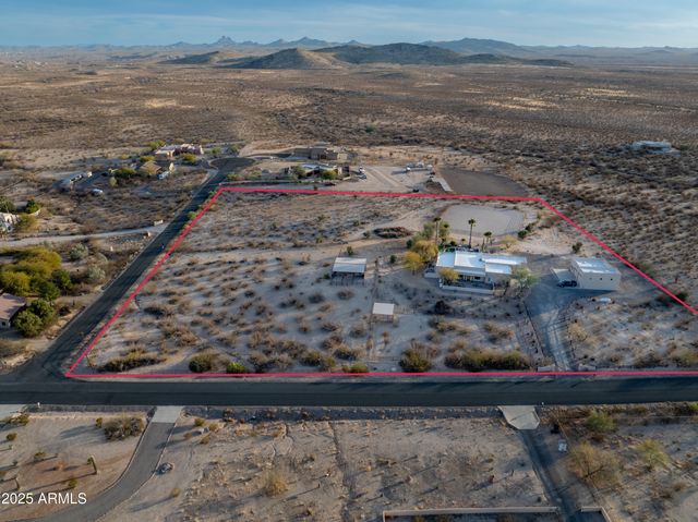 21675 W DATE CREEK Road, Wickenburg, AZ 85390