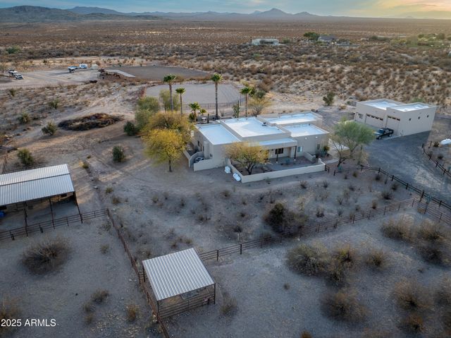 21675 W DATE CREEK Road, Wickenburg, AZ 85390