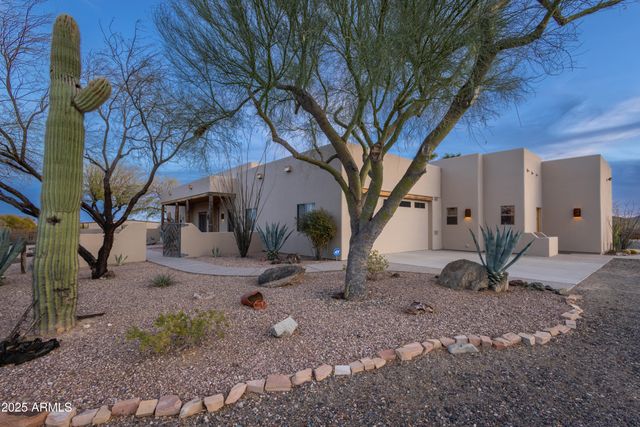 21675 W DATE CREEK Road, Wickenburg, AZ 85390