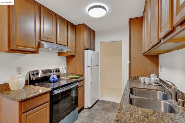 1311 Webster St E316, Alameda, CA 94501