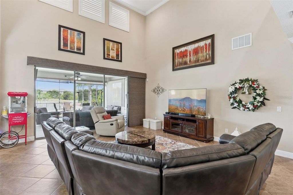 Image 12 of property listing at 540 BELLFLOWER WAY, Clermont, FL 34715