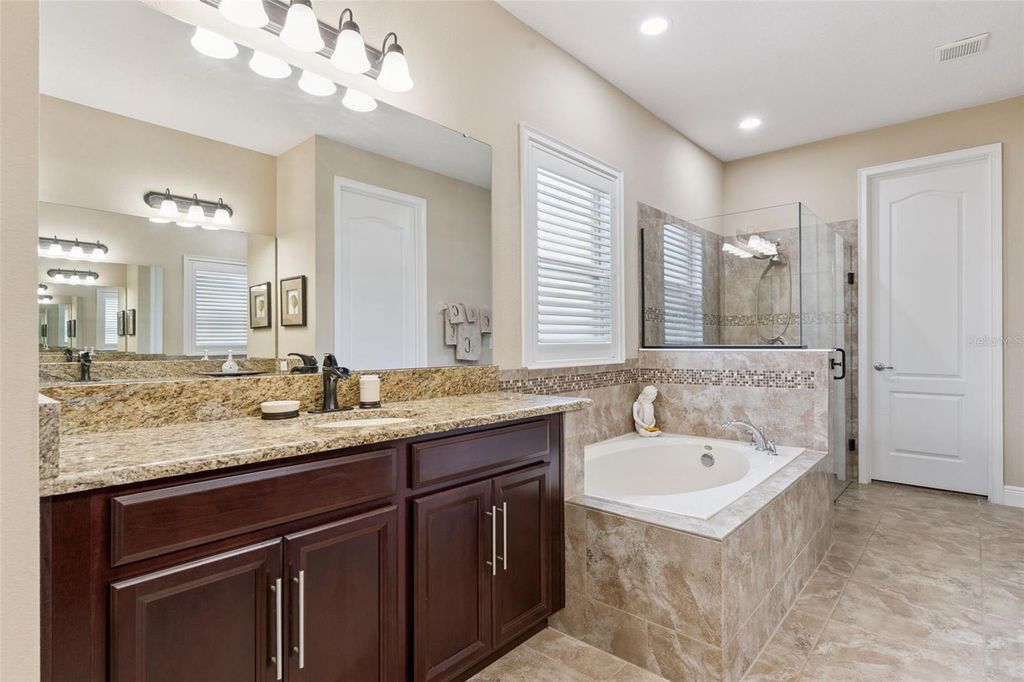 Image 24 of property listing at 540 BELLFLOWER WAY, Clermont, FL 34715