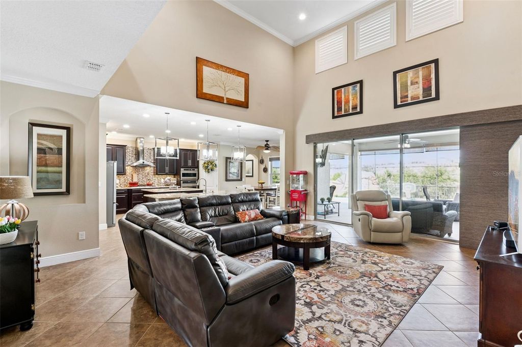 Image 10 of property listing at 540 BELLFLOWER WAY, Clermont, FL 34715