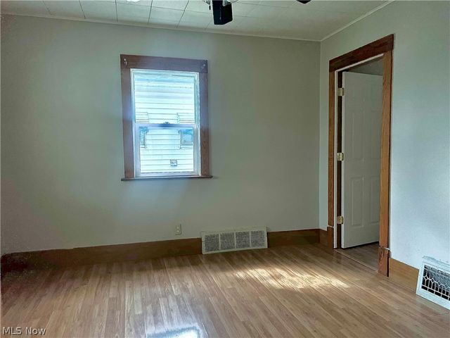 67 Forbes Road, Bedford, OH 44146