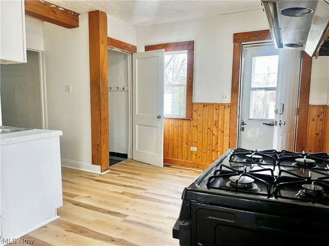 67 Forbes Road, Bedford, OH 44146