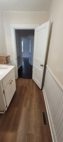 100 Hurt Ave, Centerville, TN 37033