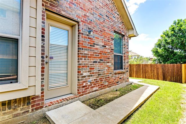 423 Rainforest Court, Murphy, TX 75094