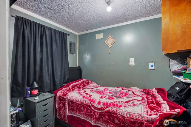 3206 S 221st Street, Seatac, WA 98198