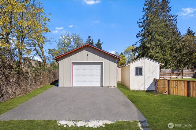 3206 S 221st Street, Seatac, WA 98198