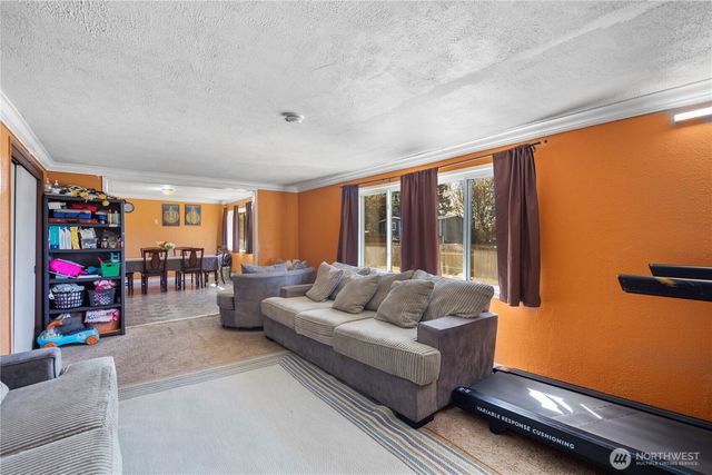 3206 S 221st Street, Seatac, WA 98198