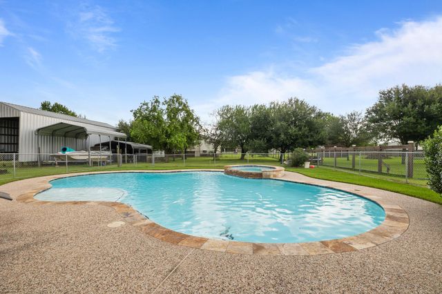 3514 Avenue D, Santa Fe, TX 77510