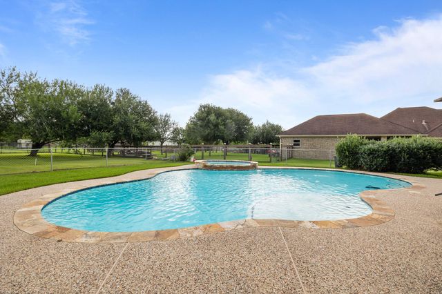 3514 Avenue D, Santa Fe, TX 77510