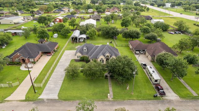 3514 Avenue D, Santa Fe, TX 77510