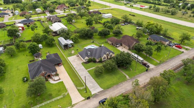 3514 Avenue D, Santa Fe, TX 77510