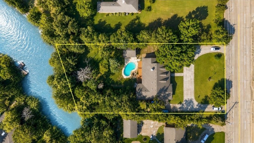 218 New Market Road, Mesquite, TX 75149