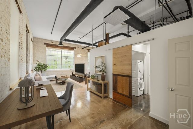 585 White Circle 509, Athens, GA 30605
