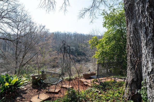 585 White Circle 509, Athens, GA 30605