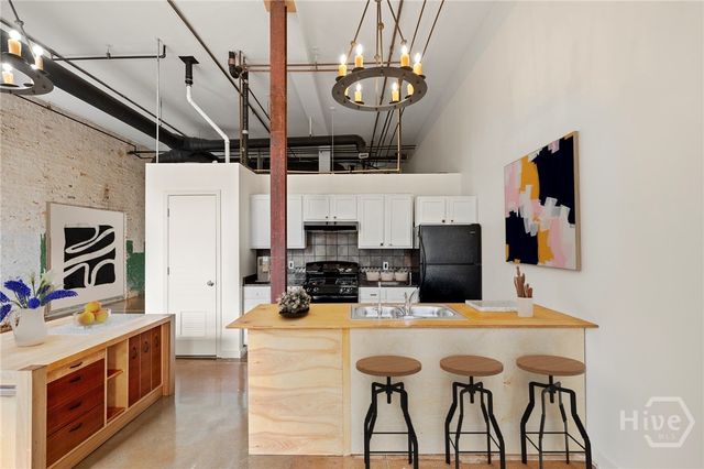585 White Circle 509, Athens, GA 30605
