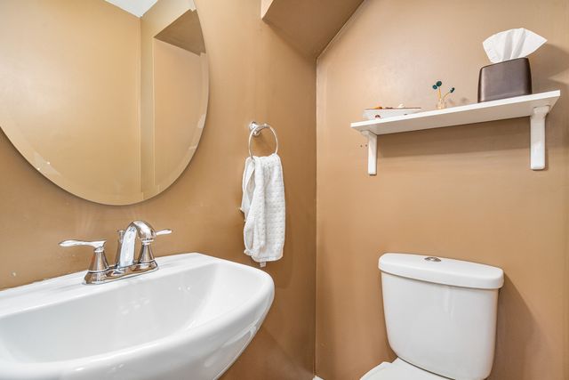 1627 S 14th Avenue, Maywood, IL 60153
