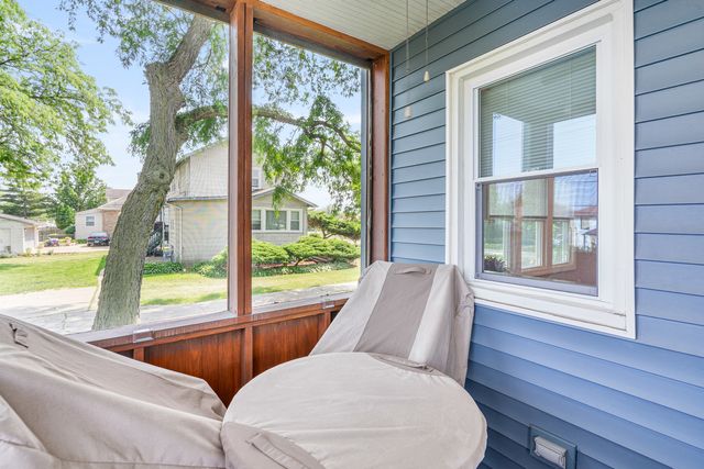 1627 S 14th Avenue, Maywood, IL 60153