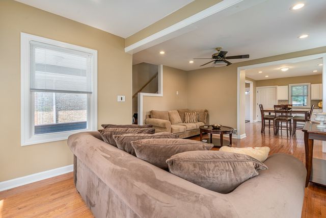 1627 S 14th Avenue, Maywood, IL 60153