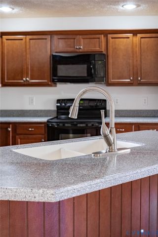 206 N Marion Ave, Hopewell, VA 23860