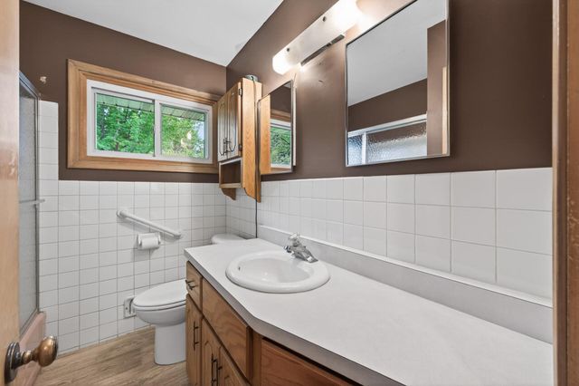2267 Shawnee Drive, North Saint Paul, MN 55109