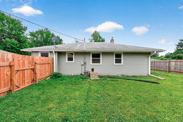 2267 Shawnee Drive, North Saint Paul, MN 55109