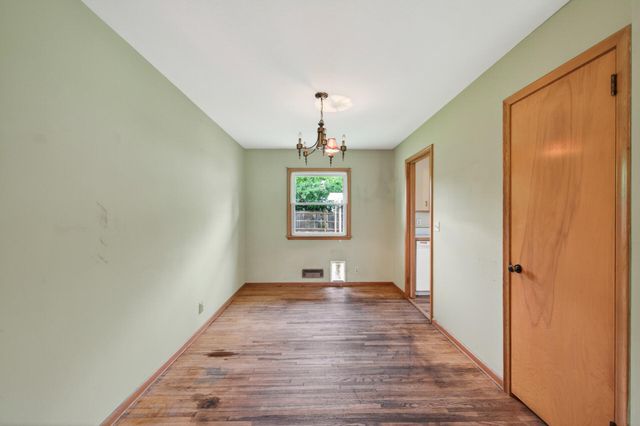2267 Shawnee Drive, North Saint Paul, MN 55109