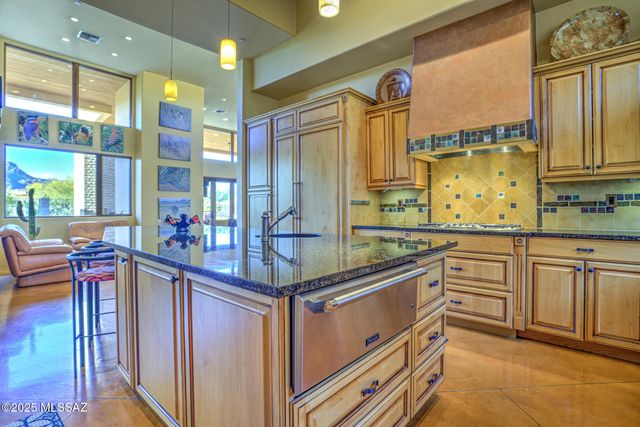 12772 N Sorrel Stallion Place, Marana, AZ 85658