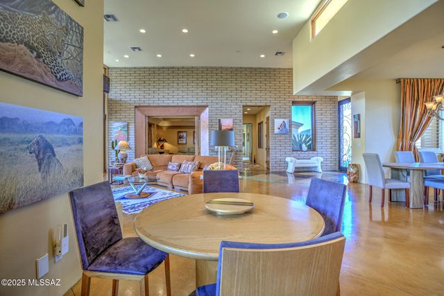 12772 N Sorrel Stallion Place, Marana, AZ 85658