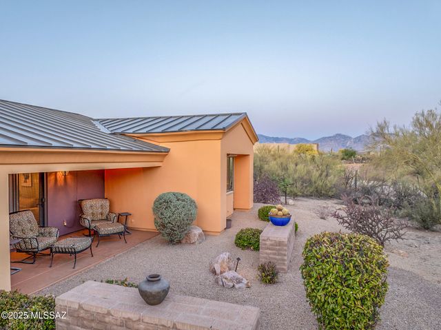 12772 N Sorrel Stallion Place, Marana, AZ 85658