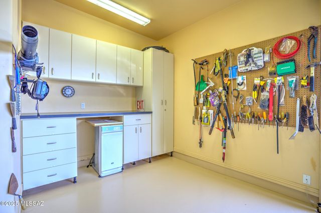 12772 N Sorrel Stallion Place, Marana, AZ 85658