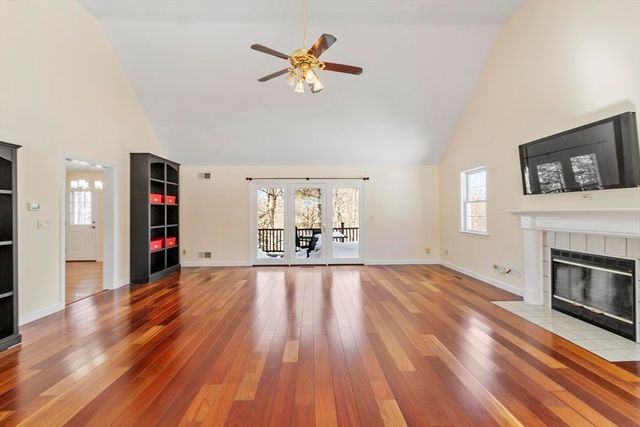 13 Towne Hill Road, Haverhill, MA 01835