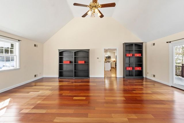 13 Towne Hill Road, Haverhill, MA 01835